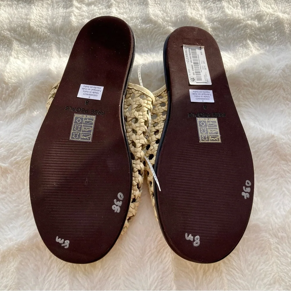Free People Freya Flats/mule/Sandals/Leather/ Size: 8 NWT